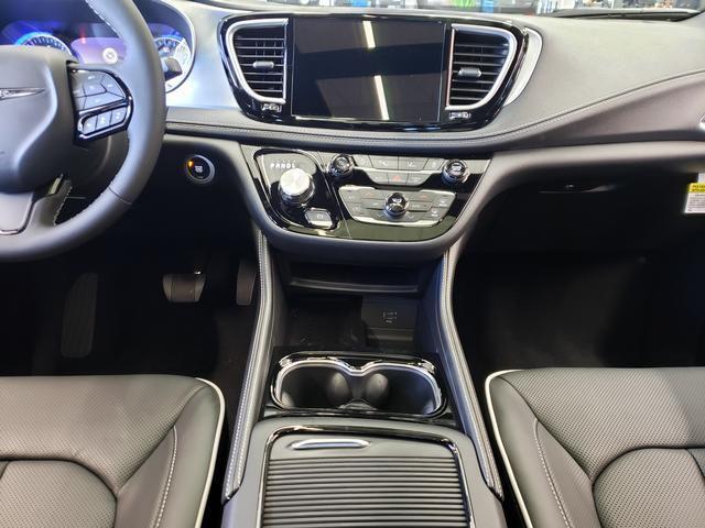 new 2026 Chrysler Pacifica car, priced at $52,310