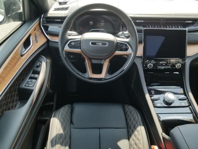 new 2025 Jeep Grand Cherokee car, priced at $64,334