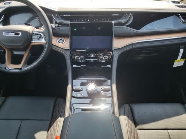 new 2025 Jeep Grand Cherokee car, priced at $64,334