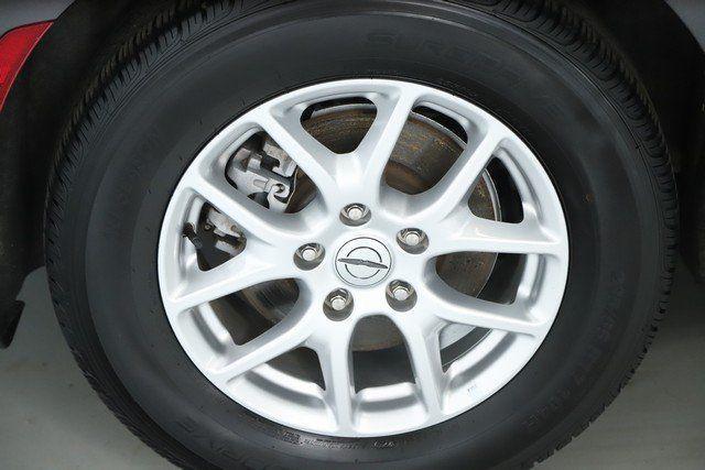 used 2023 Chrysler Pacifica car, priced at $23,517