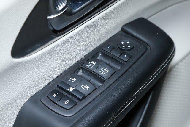 used 2023 Chrysler Pacifica car, priced at $23,517