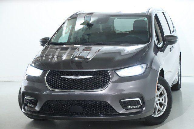 used 2023 Chrysler Pacifica car, priced at $23,517