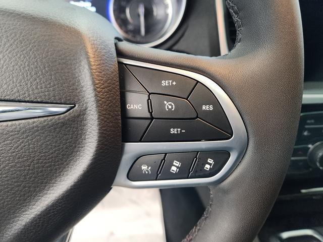 new 2022 Chrysler 300 car, priced at $36,615