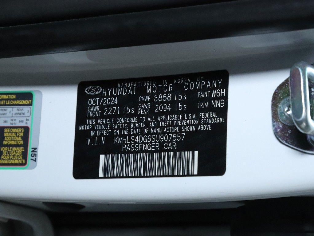 used 2025 Hyundai Elantra car, priced at $18,491