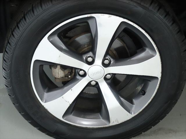 used 2020 Jeep Cherokee car, priced at $18,969