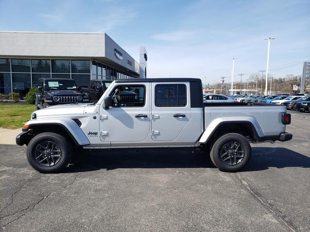 new 2024 Jeep Gladiator car, priced at $42,389