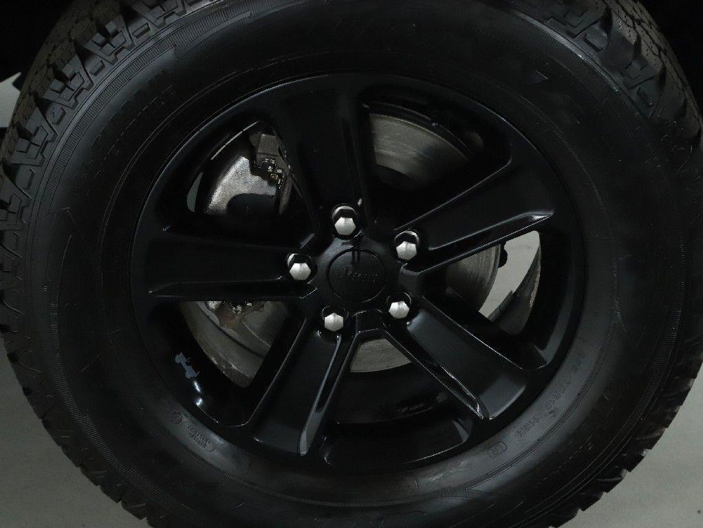 used 2021 Jeep Wrangler Unlimited car, priced at $27,991