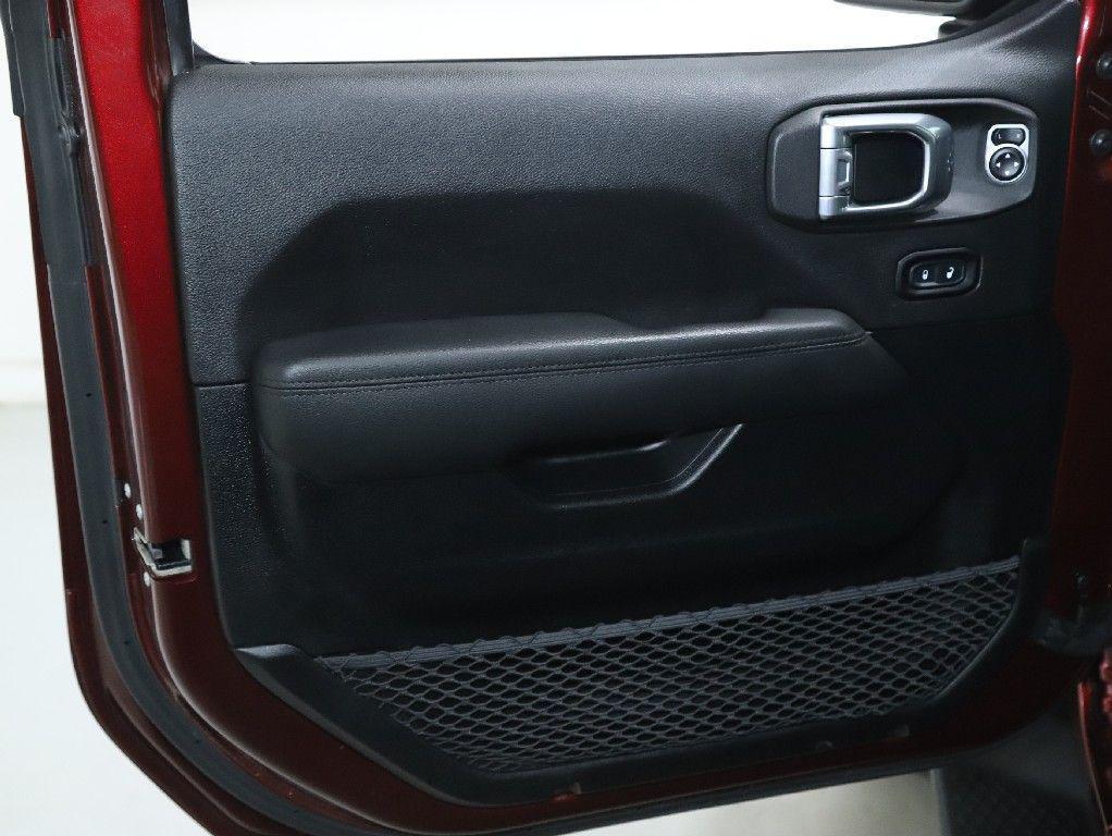 used 2021 Jeep Wrangler Unlimited car, priced at $27,991