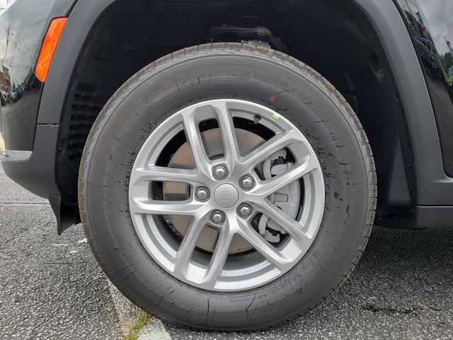 new 2025 Jeep Grand Cherokee L car, priced at $35,899