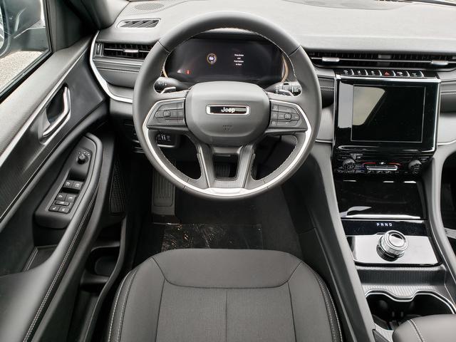 new 2025 Jeep Grand Cherokee L car, priced at $35,899