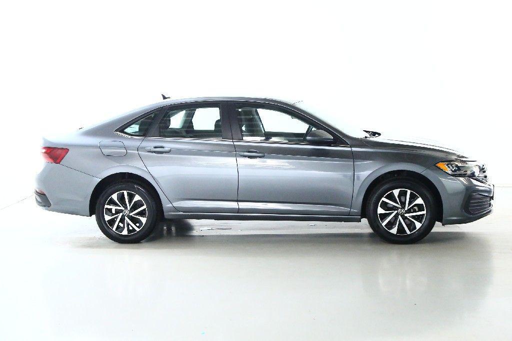 used 2024 Volkswagen Jetta car, priced at $20,984