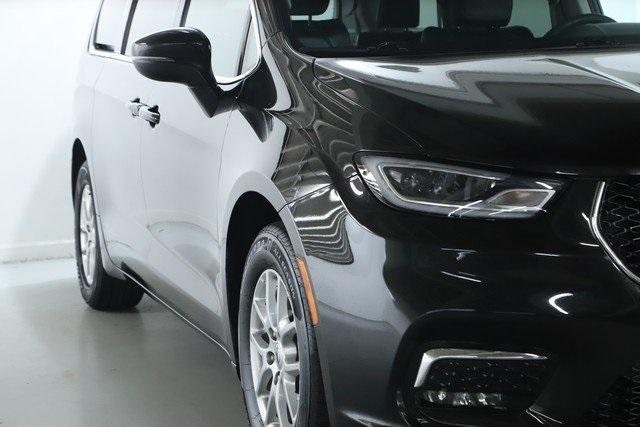 used 2023 Chrysler Pacifica car, priced at $25,133