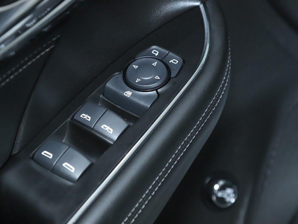 used 2023 Buick Envision car, priced at $25,487