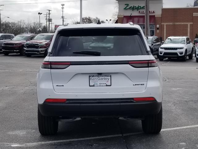new 2025 Jeep Grand Cherokee car, priced at $44,795