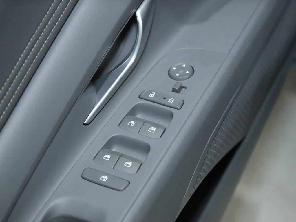 used 2023 Hyundai Elantra car, priced at $18,994