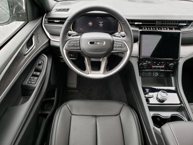 new 2025 Jeep Grand Cherokee L car, priced at $51,978