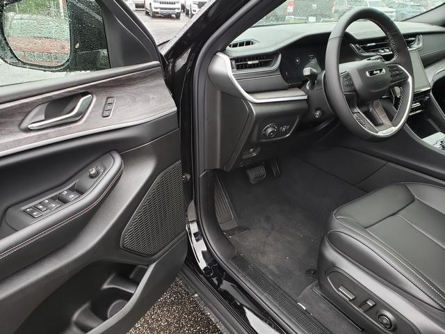 new 2025 Jeep Grand Cherokee L car, priced at $51,978