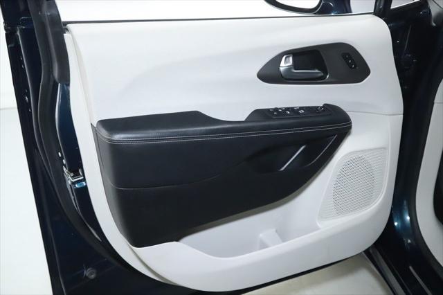 used 2022 Chrysler Pacifica car, priced at $28,957