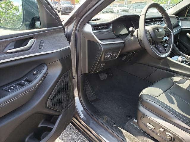 new 2025 Jeep Grand Cherokee L car, priced at $48,435