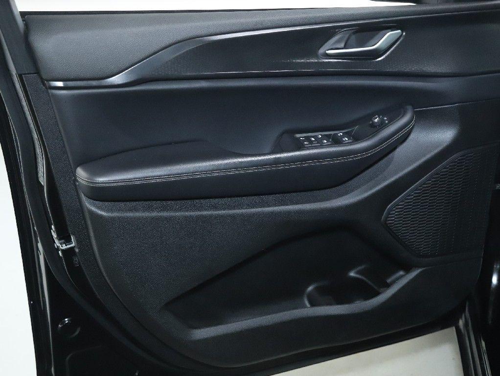 used 2023 Jeep Grand Cherokee L car, priced at $26,491