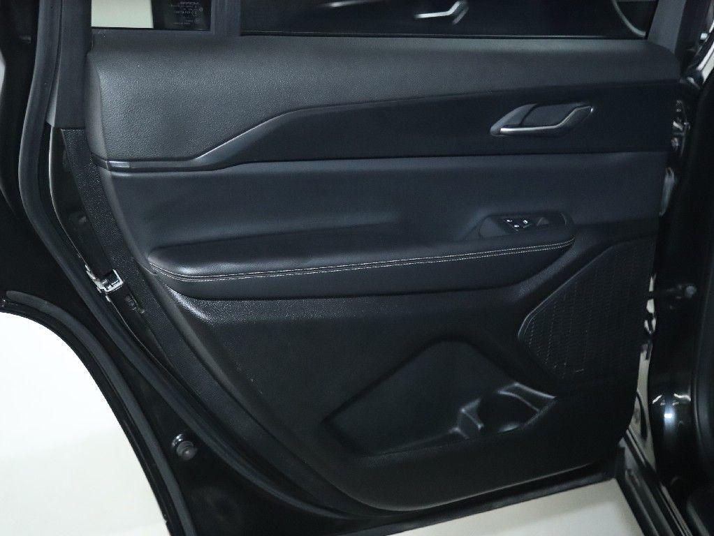 used 2023 Jeep Grand Cherokee L car, priced at $26,491