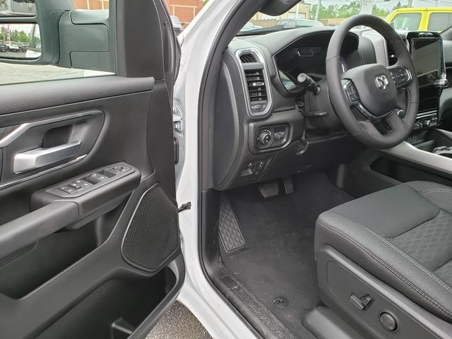 new 2025 Ram 1500 car, priced at $61,540
