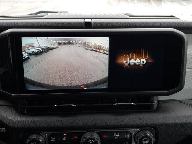 new 2025 Jeep Wrangler car, priced at $41,433