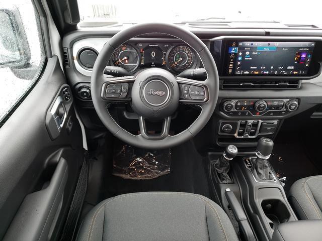 new 2025 Jeep Wrangler car, priced at $41,433