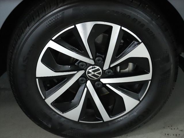 used 2024 Volkswagen Jetta car, priced at $19,336