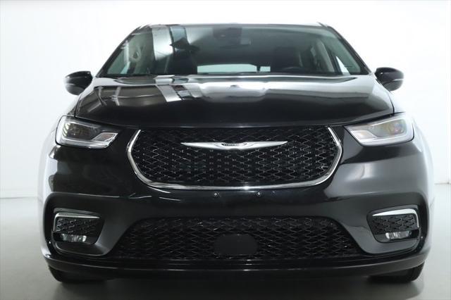 used 2023 Chrysler Pacifica car, priced at $23,903