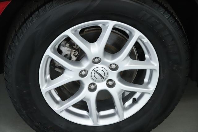 used 2023 Chrysler Pacifica car, priced at $23,903