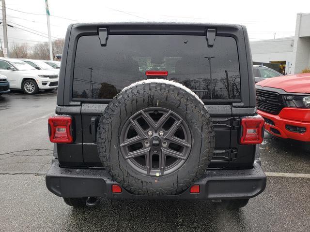 new 2025 Jeep Wrangler car, priced at $46,215