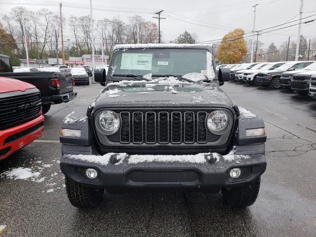 new 2025 Jeep Wrangler car, priced at $46,215