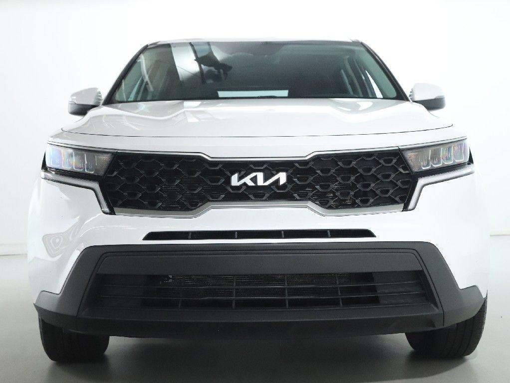 used 2023 Kia Sorento car, priced at $21,989