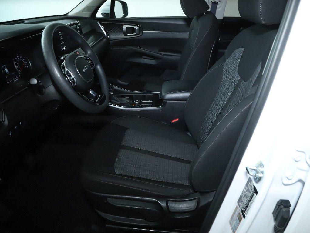 used 2023 Kia Sorento car, priced at $21,989