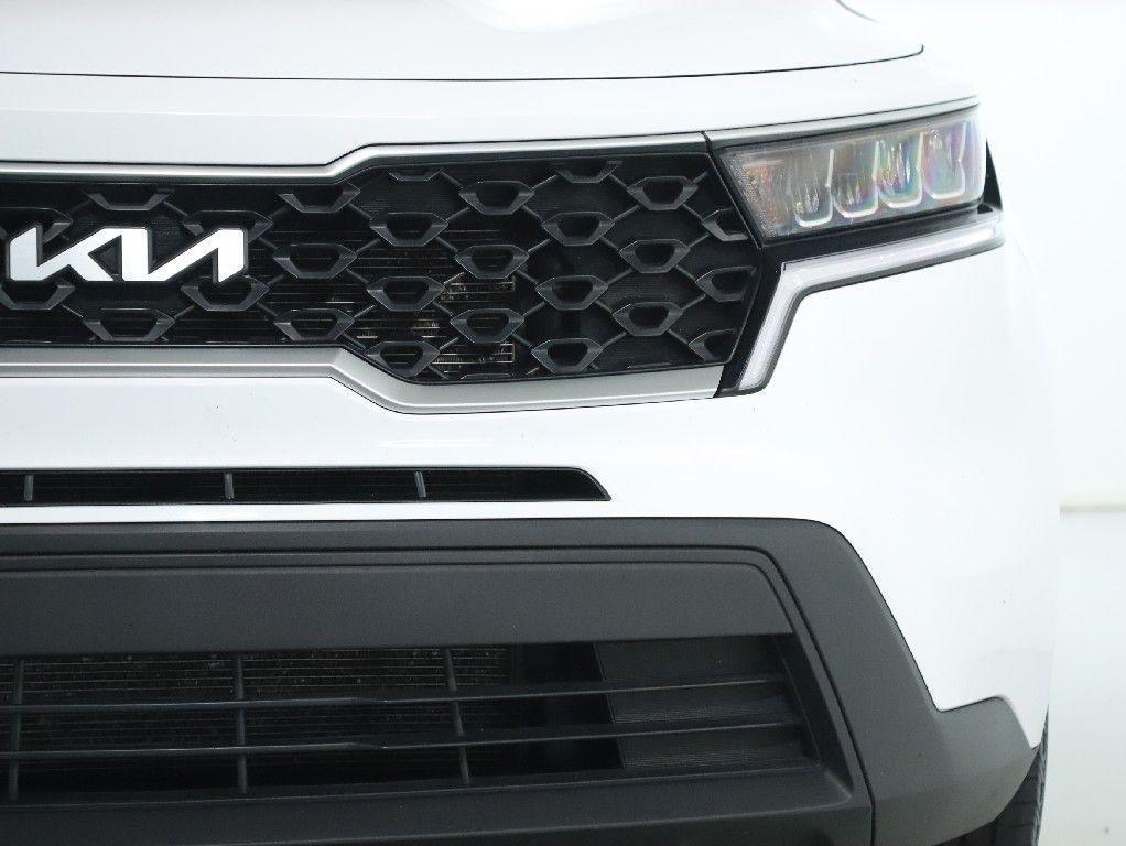 used 2023 Kia Sorento car, priced at $21,989