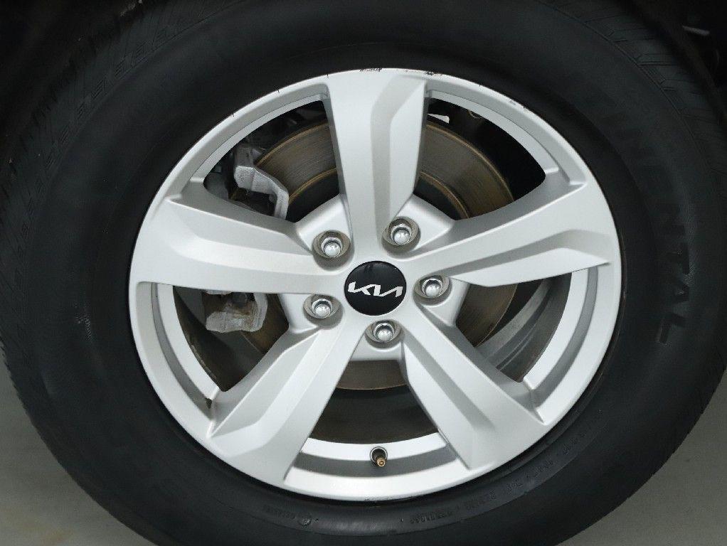 used 2023 Kia Sorento car, priced at $21,989