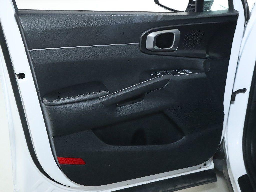 used 2023 Kia Sorento car, priced at $21,989