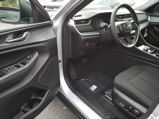 new 2025 Jeep Grand Cherokee L car, priced at $36,024