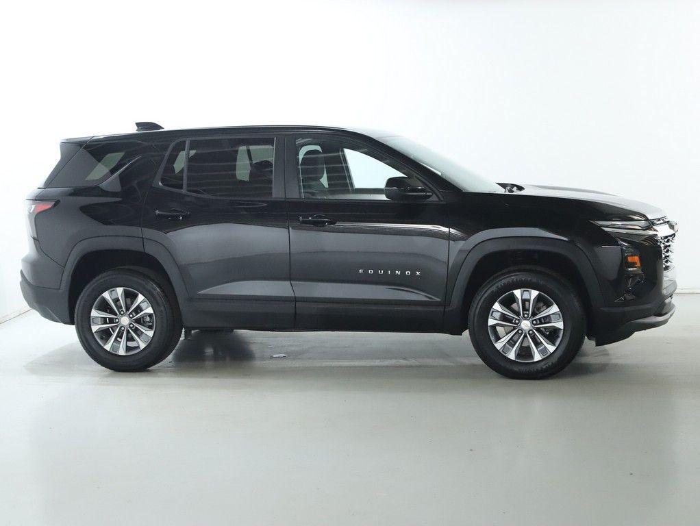 used 2025 Chevrolet Equinox car, priced at $25,987