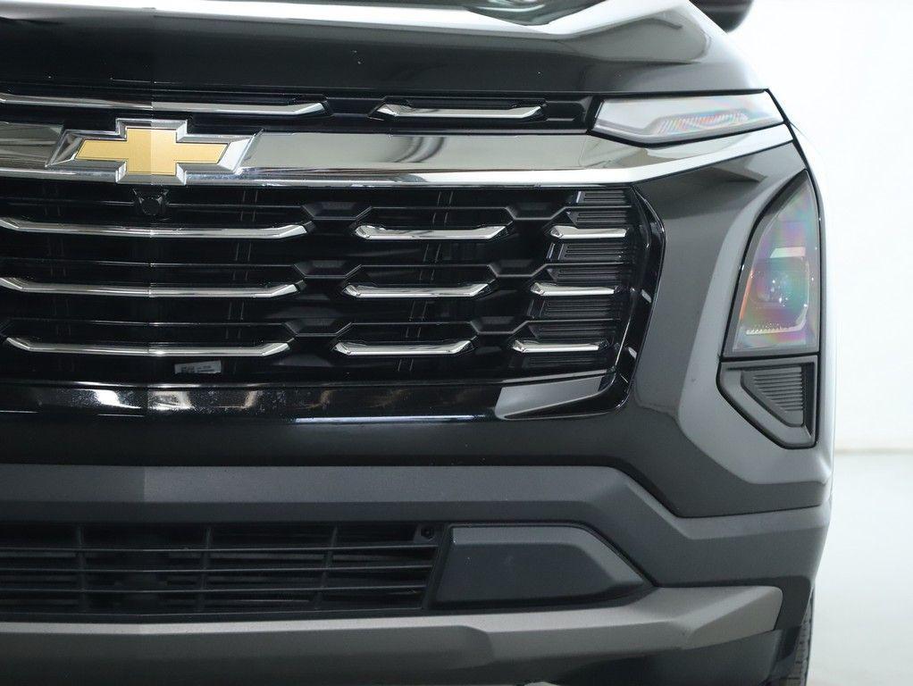 used 2025 Chevrolet Equinox car, priced at $25,987