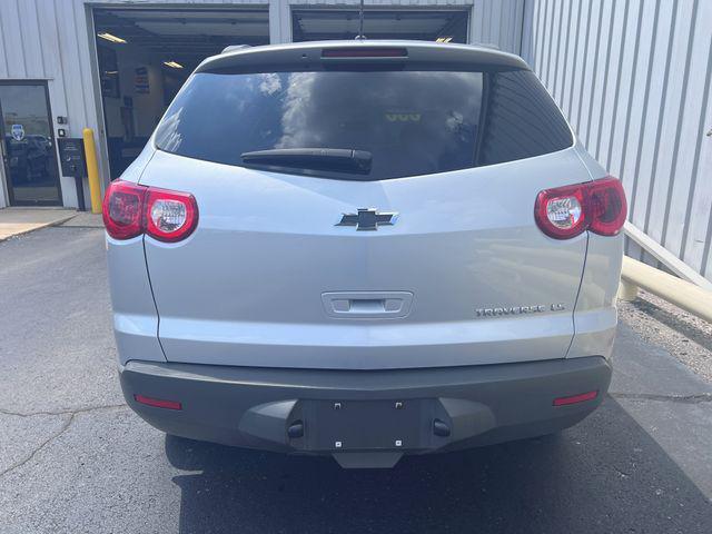 used 2012 Chevrolet Traverse car, priced at $6,000