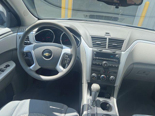 used 2012 Chevrolet Traverse car, priced at $6,000