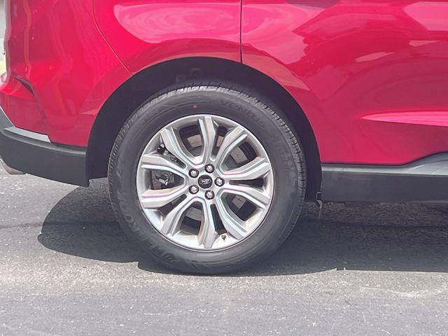 used 2024 Ford Edge car, priced at $33,995