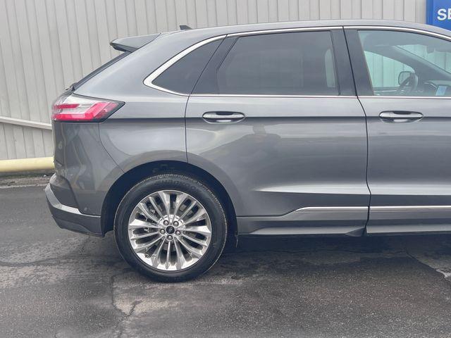 used 2021 Ford Edge car, priced at $29,999