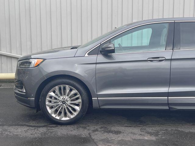 used 2021 Ford Edge car, priced at $29,999