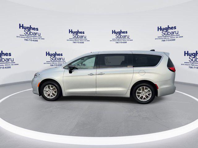 used 2024 Chrysler Pacifica car, priced at $31,800