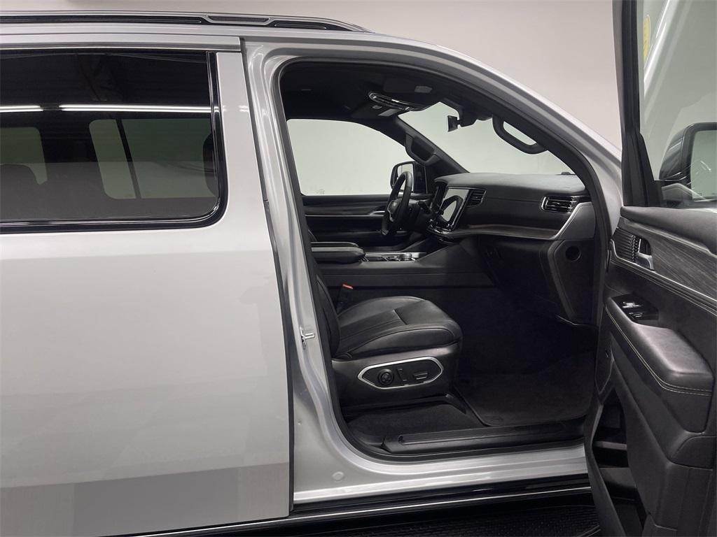 used 2023 Jeep Wagoneer L car, priced at $38,918