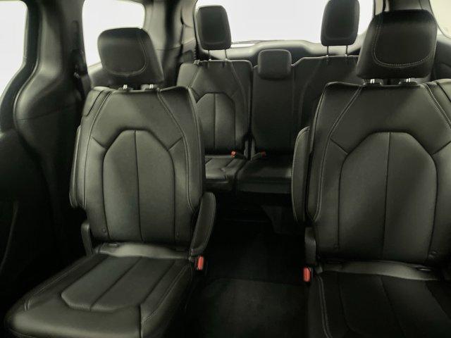 new 2025 Chrysler Pacifica car, priced at $39,752