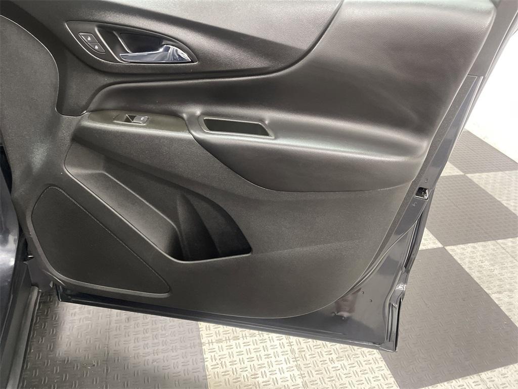 used 2022 Chevrolet Equinox car, priced at $21,365
